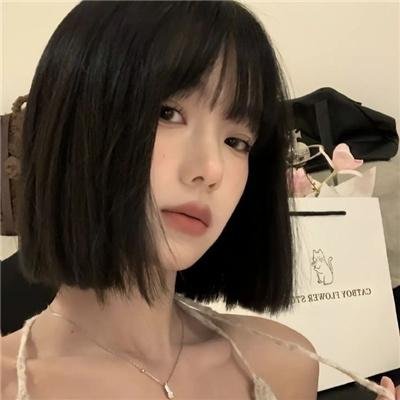 惊叫少女